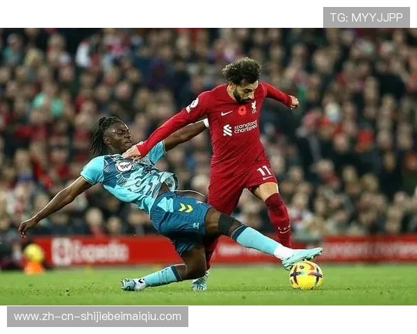 拜仁高薪截胡未果！吉滕斯铁心赴蓝桥开启英超征程